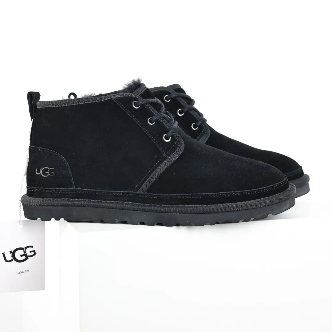 Pick up locally 💰640 Core recommendation with good price It is a very suitable choice for home furnishings. In the new year, uug launched a series of styles, which are partial to the preferences of young consumers and have also moved to the forefront of fashion trends. Shoe body material: water-repellent coated suede upper, 17 mm UGGPURE™ implantable wool insole, lightweight non-slip and comfortable rubber outsole, with brand LOGO and trademark, with full packaging Size: 39 40 41 42 43 44